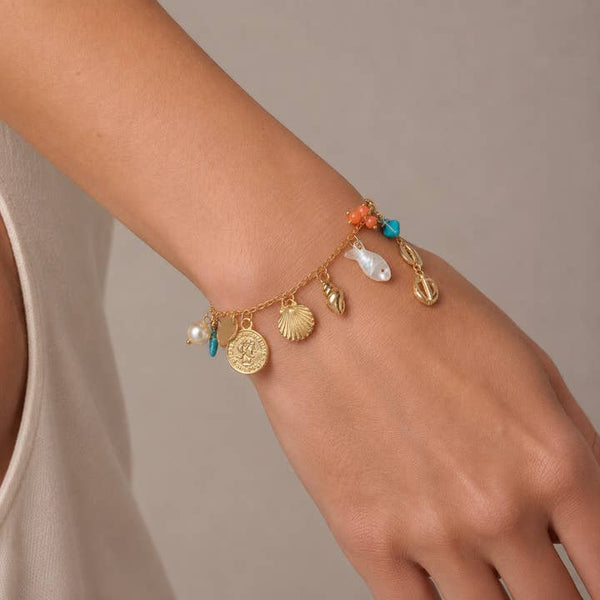Coastal Trinket Bracelet - PRIVA Fashion model photo
