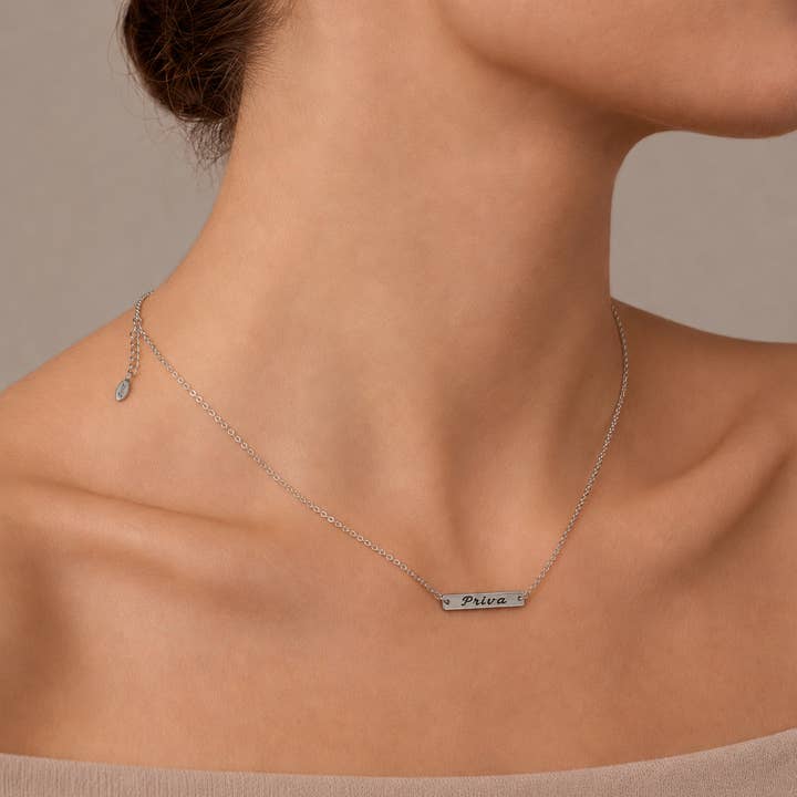 Priva Necklace - PRIVA Fashion model photo