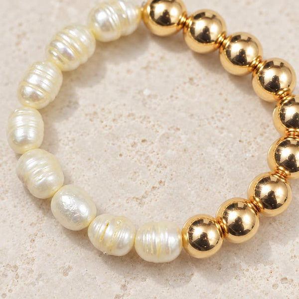 Golden Essence Pearl Bracelet - PRIVA Fashion detail photo