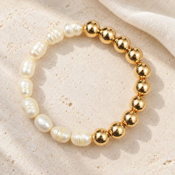 Golden Essence Pearl Bracelet - PRIVA Fashion styled photo