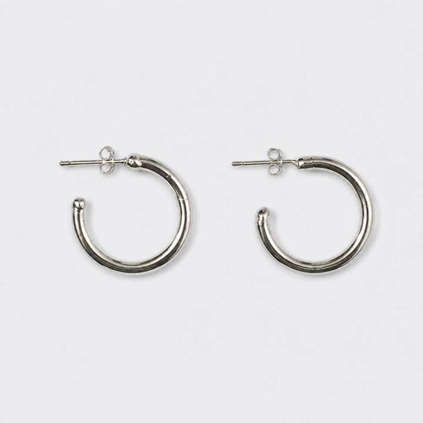 Fine Line Silver Hoops - PRIVA Fashion product photo